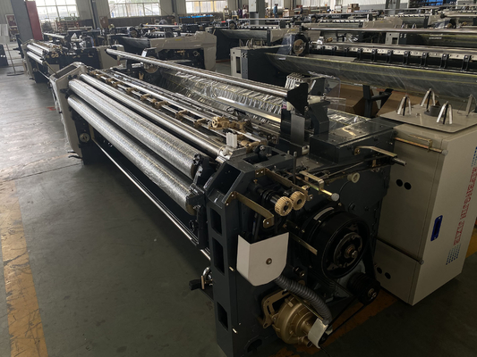 maison à grande vitesse de Jet Weaving Machine Loom Electronic de l'eau de largeur de 280cm