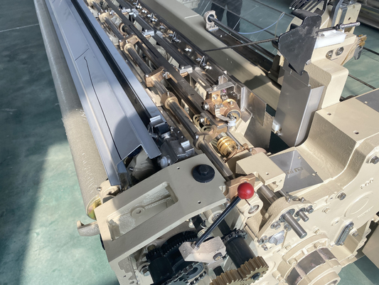 Machine de tissage de tissu de pompe de double de Jet Machine 1200 t/mn de l'eau du textile 2.8KW