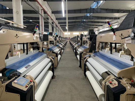Becs à grande vitesse de double de Jet Loom With Dobby Shedding de l'eau de came pour le marché du Pakistan