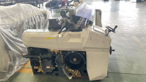 1000RPM l'eau à grande vitesse Jet Loom Fabric Textile Machine utilisée pour le tissu de tissage