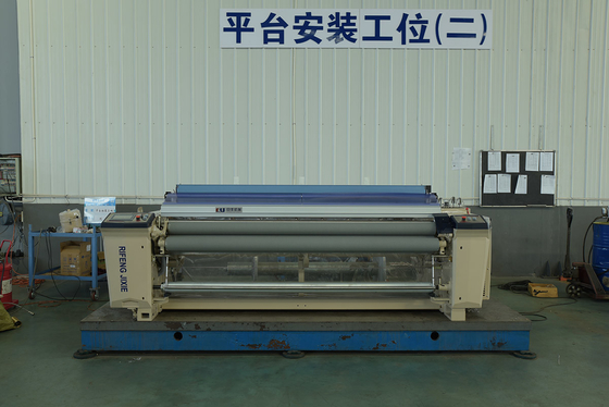 Métier à tisser de ratière électronique de 1000 t/mn  l'eau Jet Looms Textile Warping Machine de 3.6m