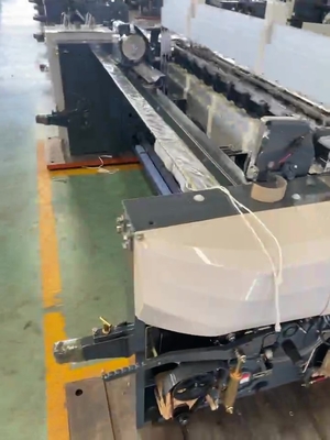 L'eau modèle Jet Loom de métier à tisser de tissage de Polyester Fabric Automatic de l'état 822 de machine de tissage nouveaux