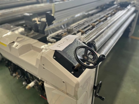 L'eau à grande vitesse Jet Power Loom de la machine 1000RPM 2.1m de métier à tisser de tissage de polyester