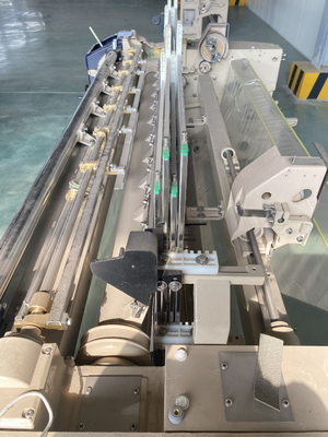 L'eau multi de haute qualité à grande vitesse Jet Loom Weaving Machine China de tissu de couleur