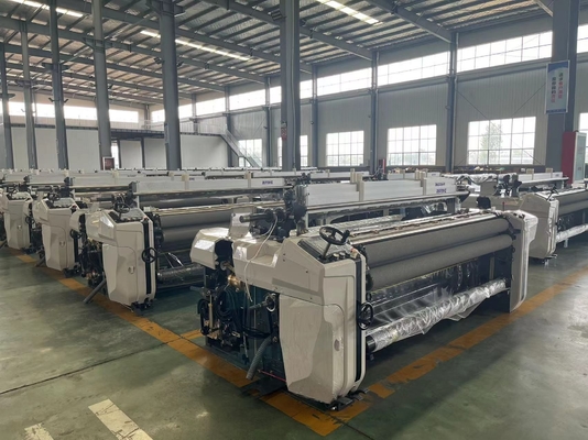 Plaine de machine de tissage jetant l'eau Jet Loom With Jacquard/came/ratière